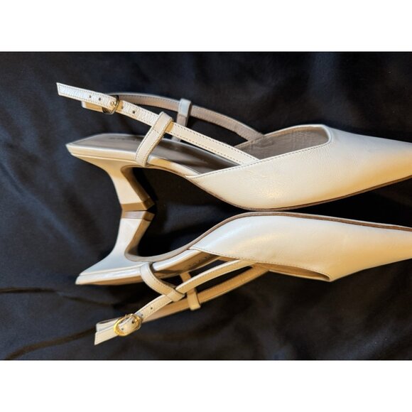 Stuart Weitzman Kitten Heels Pumps Size 6.5 Cream Leather Pointed Toe - Picture 3 of 10